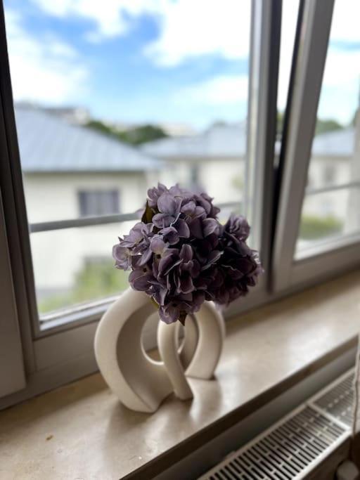 Bali Home Stylische Wohnung Mit Terrasse Schönefeld Exterior foto